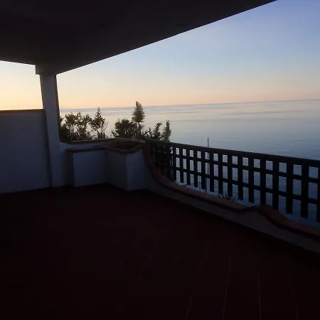 Terrazzo Sul Mare *